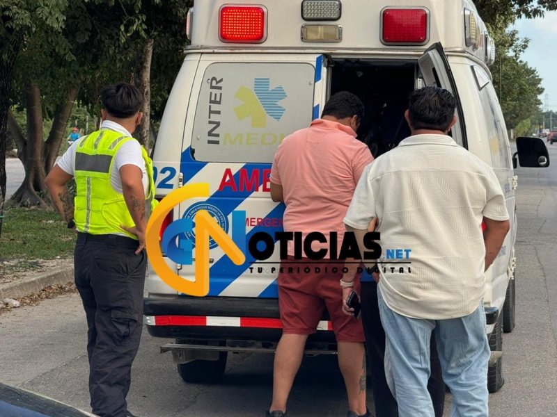 Aparatoso percance. Ocurrido en la avenida Chac Mool