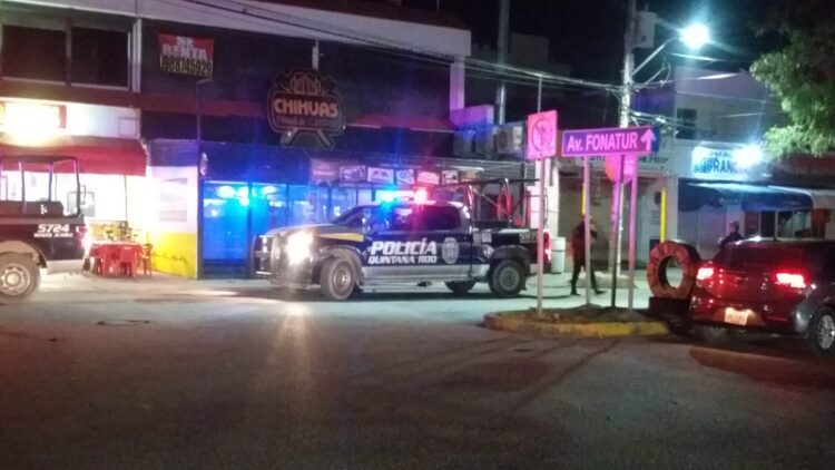 Balean fachada de restaurante cercano a un hospital de Cancún