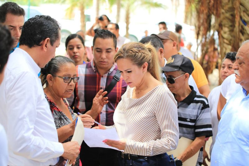 Beneficia gobierno con obras a ciudadanos de Puerto Aventuras