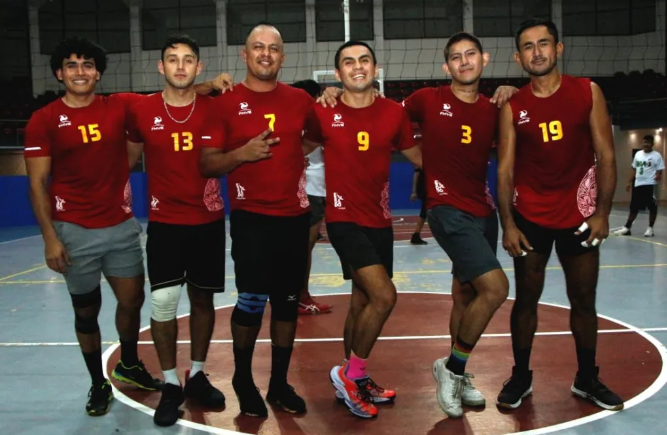 BraMex se impone a Los Aztecas en juego amistoso de voleibol de sala