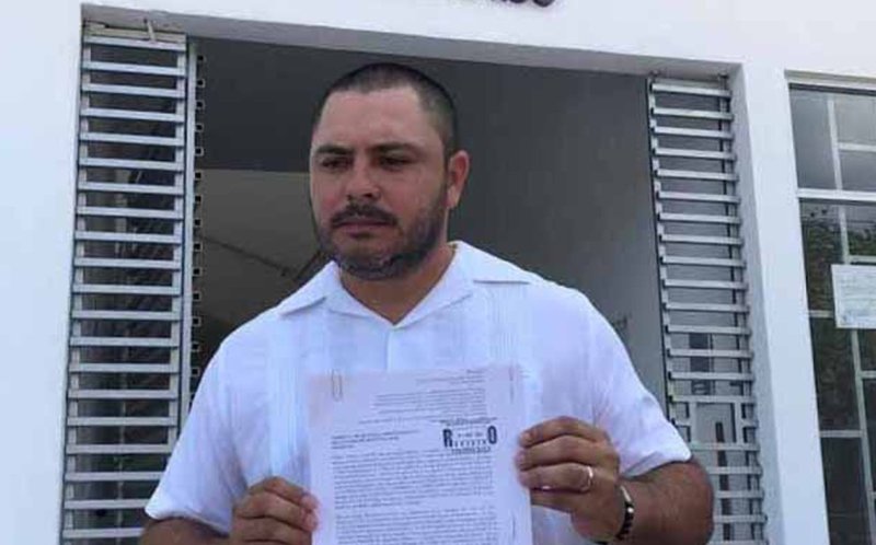 Denuncian a Isaac Janix Alanís por no atender protesta feminista en Cancún