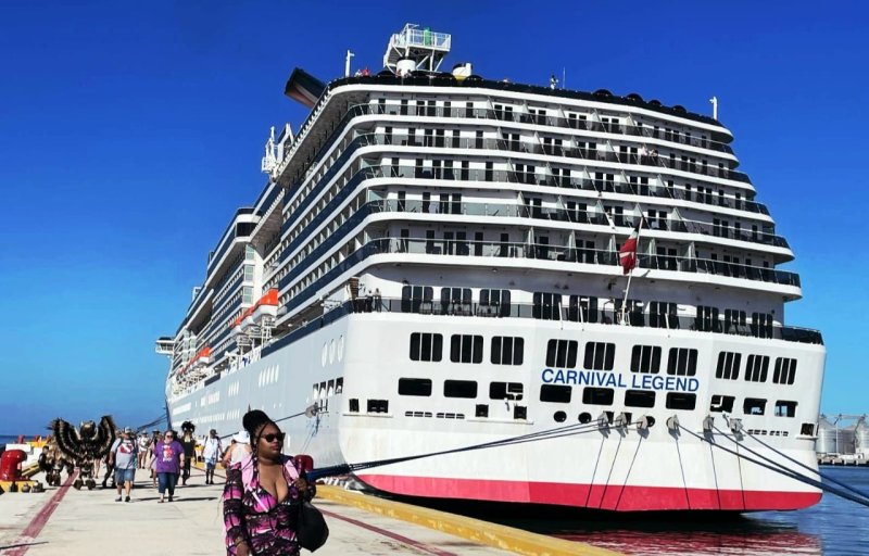 El Carnival Legend pone a Yucatán en la ruta internacional de los grandes cruceros