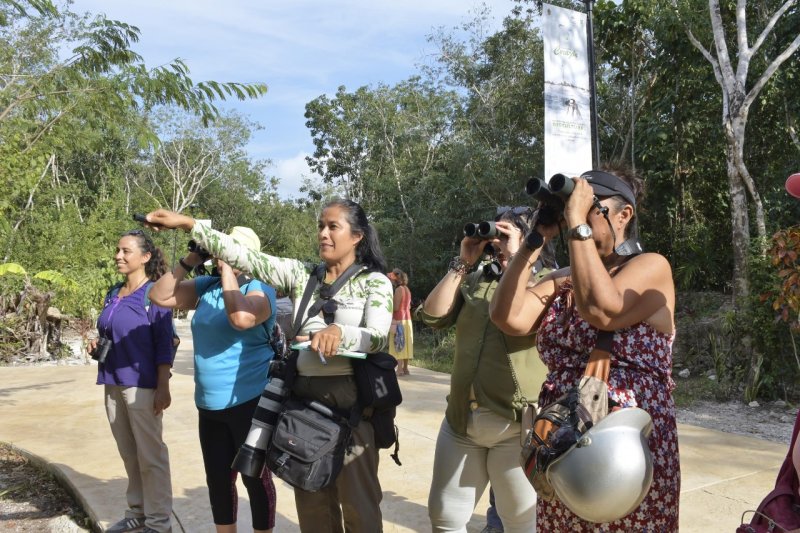 El grupo “Amazalias” realiza observación de aves “Alas y Mujeres” dirigido a la ciudadanía