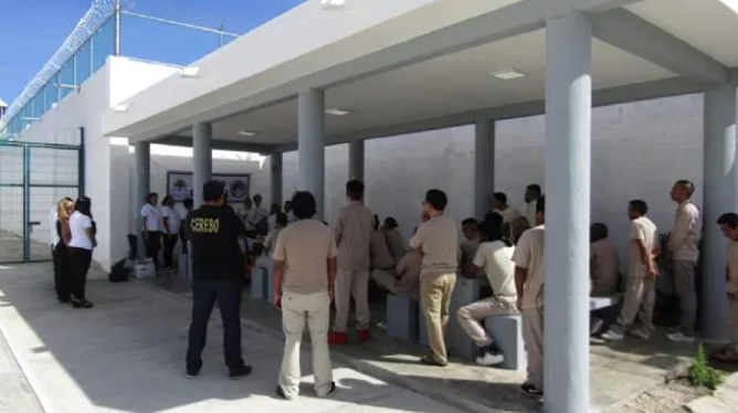 Están casi llenas las cárceles  de Quintana Roo