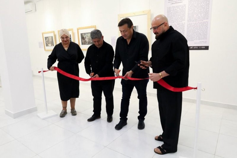 Galería de Arte de Playa del Carmen presenta la belleza visual del teatro y la ópera
