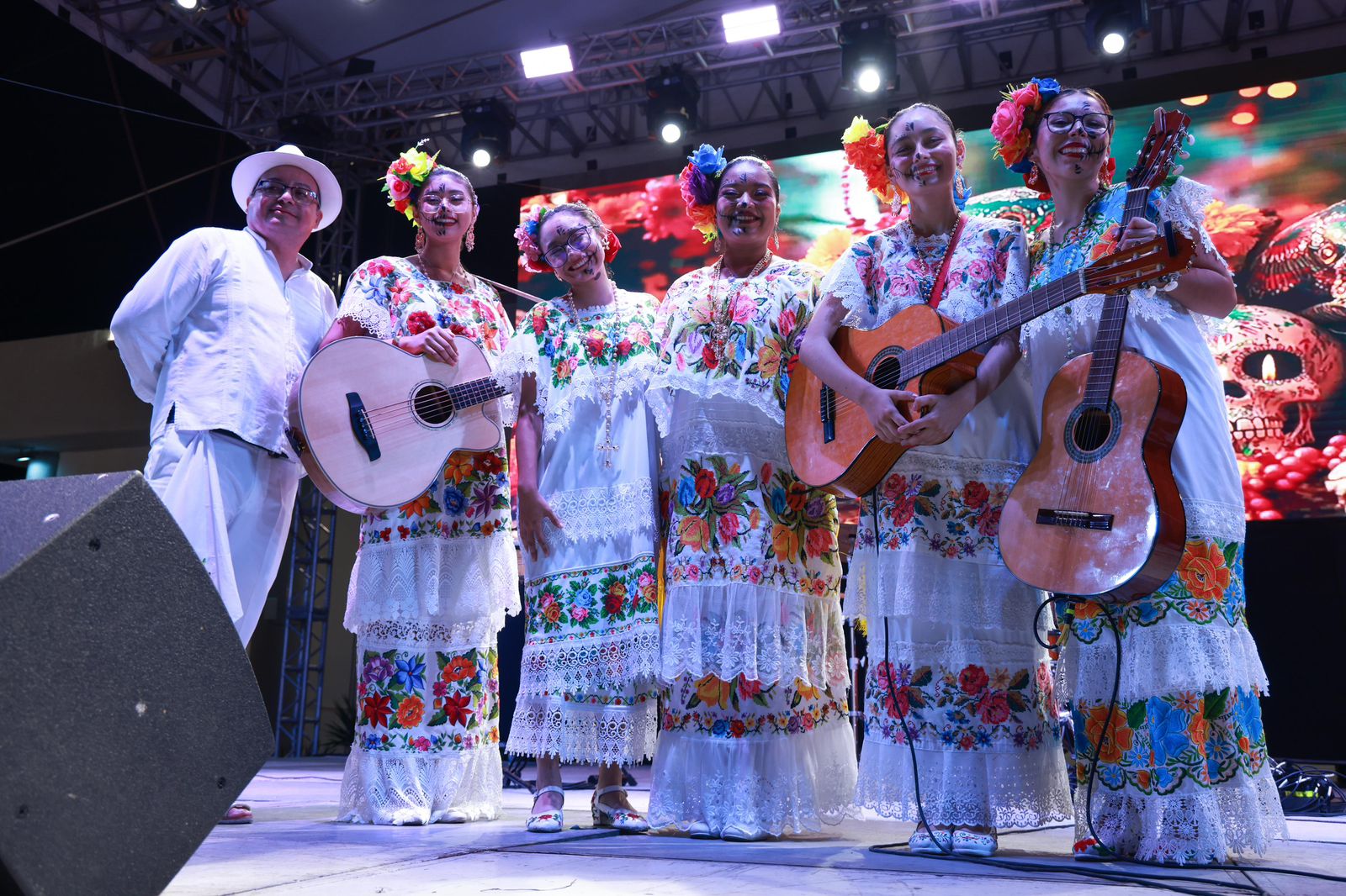 Hanal Pixán: Noche de Tradiciones llenó de cultura, identidad y orgullo a Isla Mujeres