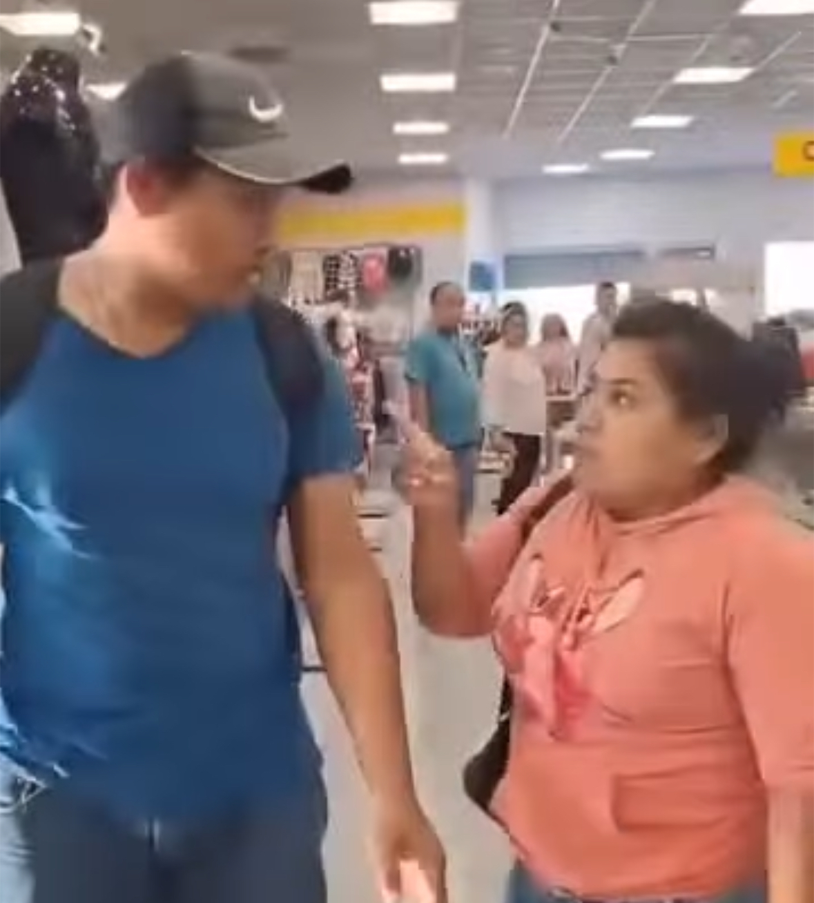 ”¡Hermano, cayó la ley en el Coppel! Atrapadoooooo!