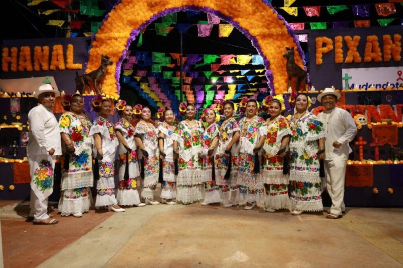 INICIA CON GRAN ÉXITO LA CELEBRACIÓN DEL “HANAL PIXÁN 2023” EN PUERTO JUÁREZ