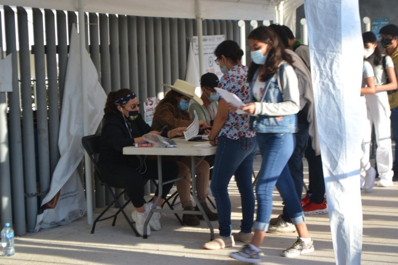 Inicia vacunación a menores en Solidaridad contra el COVID 19