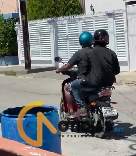Intento de robo de motocicleta en Cozumel queda grabado; piden reforzar la seguridad