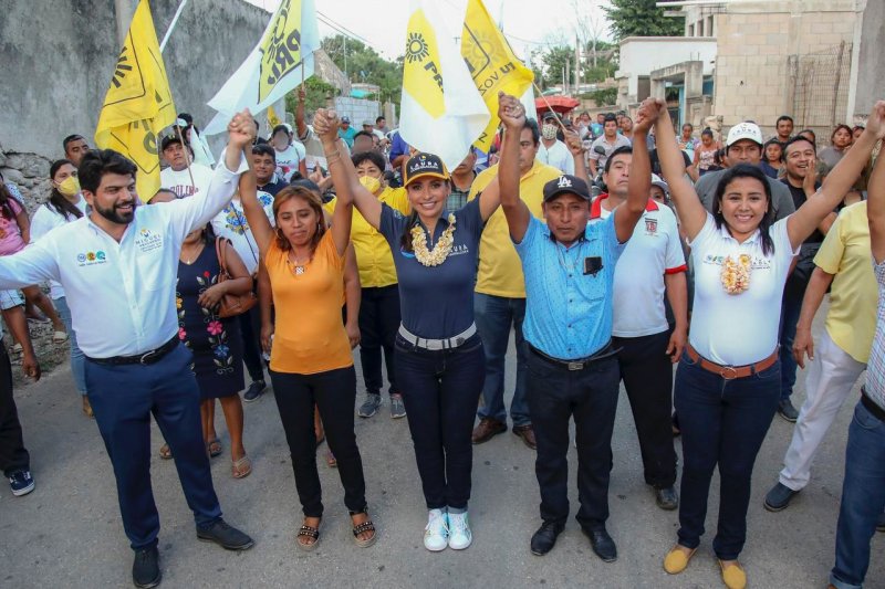 LAURA FERNÁNDEZ SE COMPROMETE A FOMENTAR EN SERIO EL TURISMO ALTERNATIVO EN LA ZONA MAYA