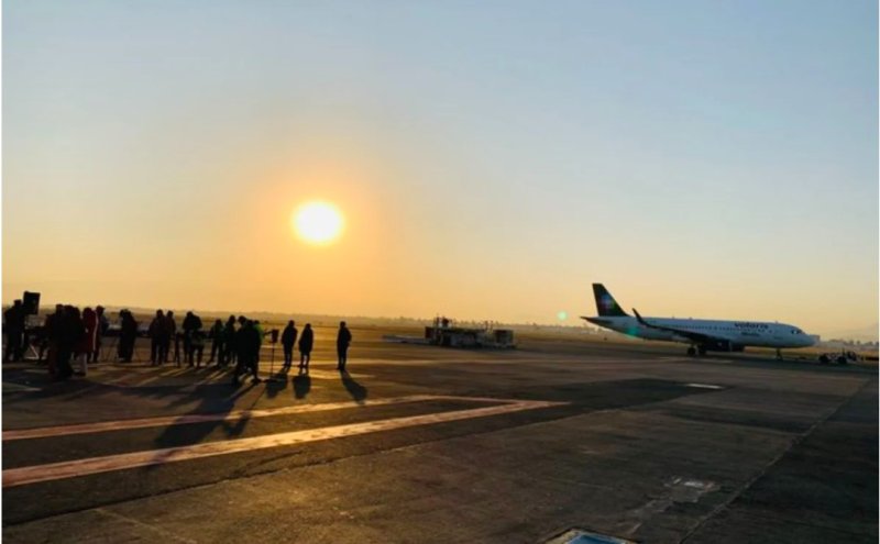 Llega a México primer lote de vacunas chinas para atender el Covid-19