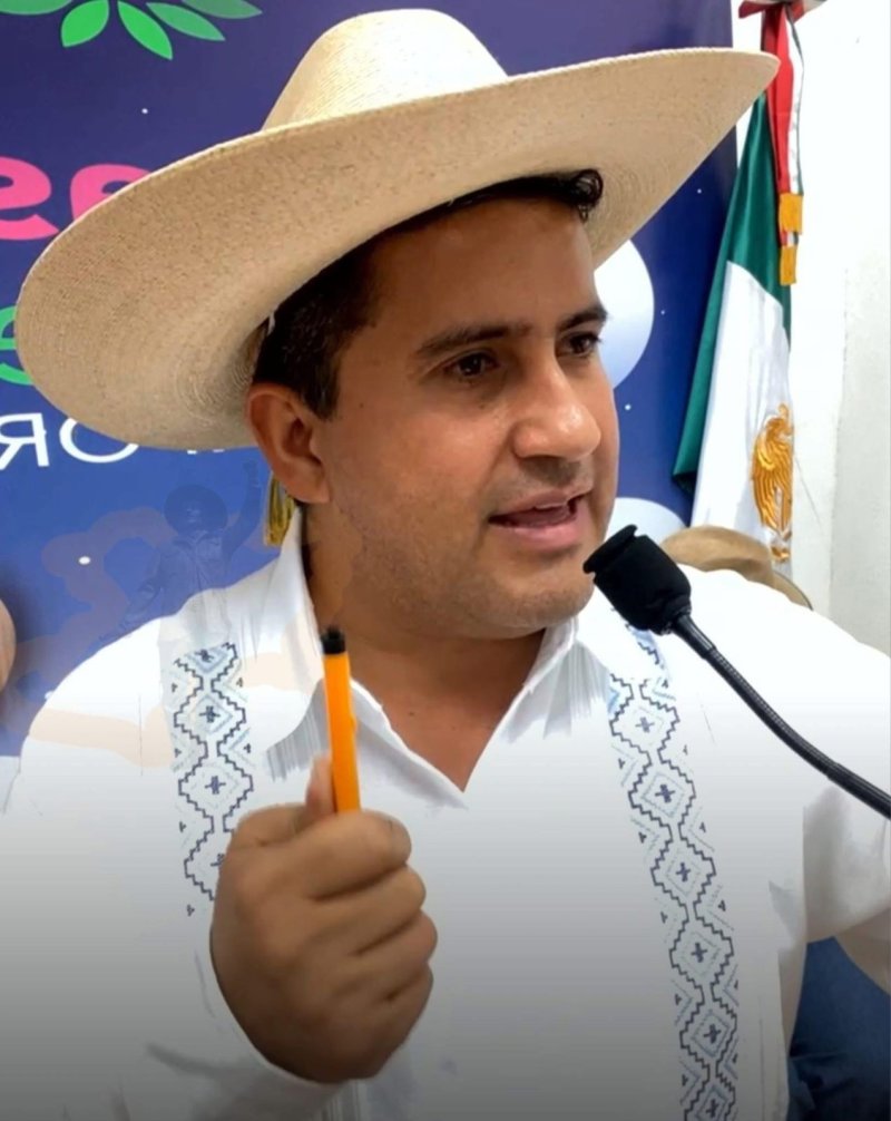 No se limiten en matar cabrones”, dice alcalde de Uruapan a su policía