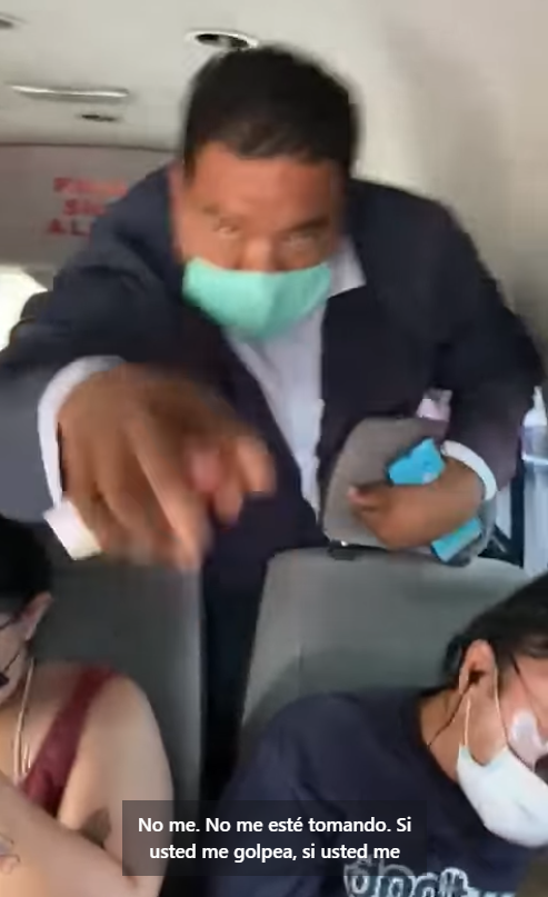 VIDEOS | Agreden a la periodista María Cristina de la Cruz, por desinformación de uso de cubrebocas