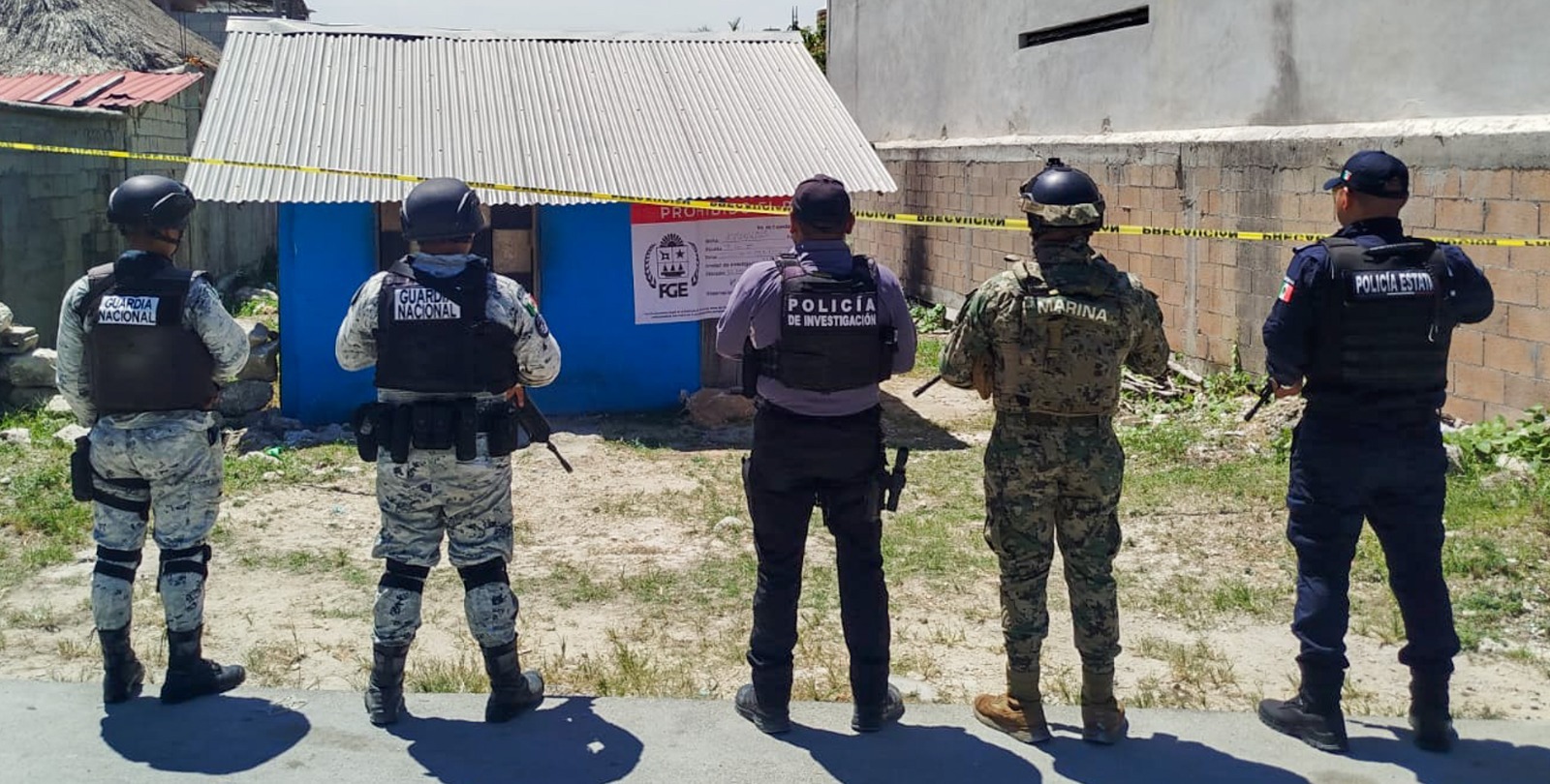 Cumplimenta Grupo Interinstitucional cinco órdenes de cateos en Othón P. Blanco, Tulum y Cozumel; aseguran drogas y un arma de fuego