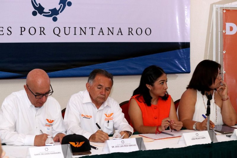 “Líderes por Quintana Roo” presentan ante José Luis Pech propuestas para el desarrollo social, político y económico del estado