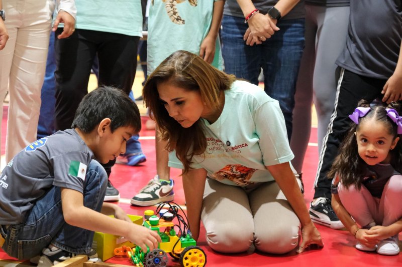Impulsa Mara Lezama el talento juvenil y la innovación tecnológica en el Torneo Regional de Robótica WRO México 2025