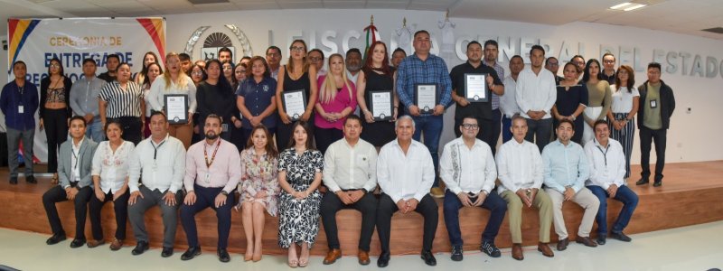 Recibe FGE Quintana Roo reconocimientos por disminución de más del 40% en robos con violencia en agravio de la Cadena Comercial Oxxo