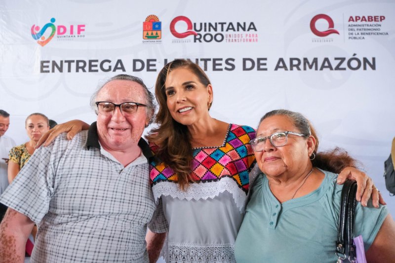 Transforma Mara Lezama la vida de 330 personas en Cancún con entrega de lentes que fortalecen su independencia