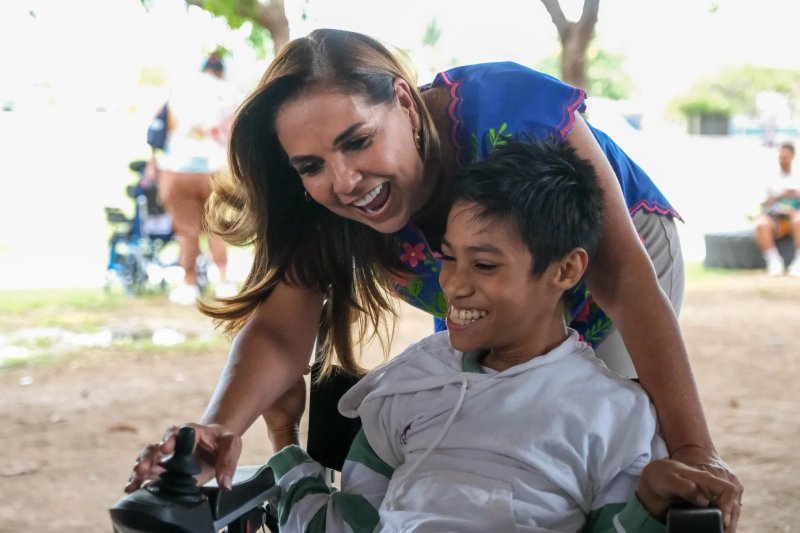 Para avanzar hacia un Quintana Roo más justo e incluyente, Mara Lezama entrega en Cancún sillas de ruedas y transforma vidas