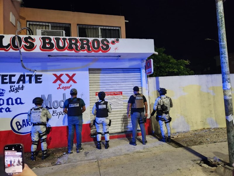 Continúan autoridades combate al narcomenudeo; durante cinco cateos aseguran estupefacientes en Benito Juárez y Playa del Carmen