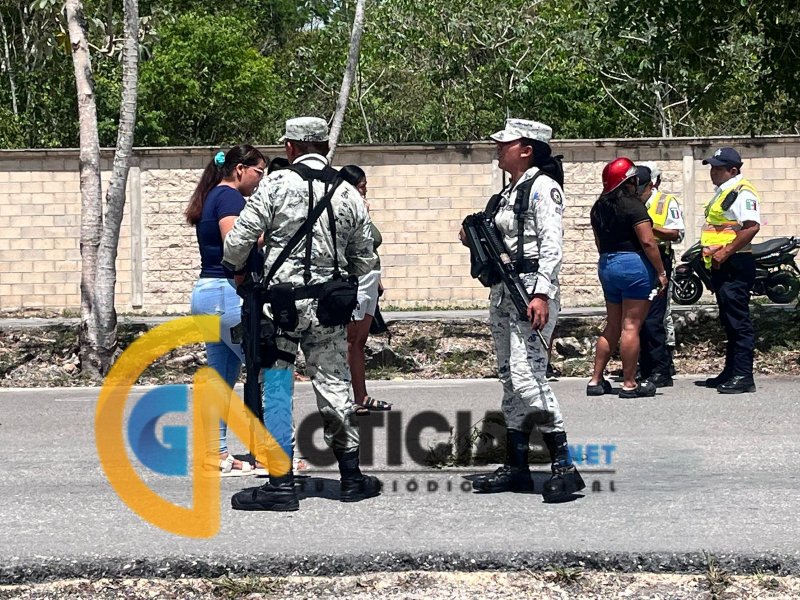 Grave accidente frente a la Guardia Nacional en Ramal Norte: conductor se impacta contra un poste y es trasladado de emergencia al hospital