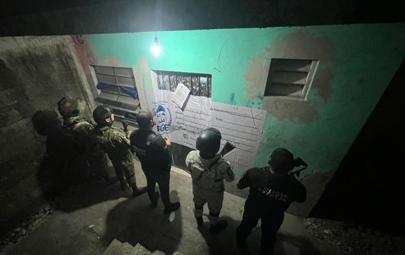 Autoridades aseguran drogas durante el cumplimiento de tres órdenes de cateo en Cozumel y OPB