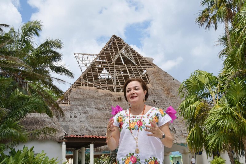 Inicia la FPMC trabajos de rehabilitación en la palapa principal del Parque Natural Chankanaab