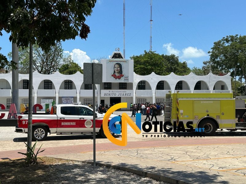 Realizan con éxito simulacro de incendio en el Palacio Municipal de Benito Juárez; evacuaron a 212 personas