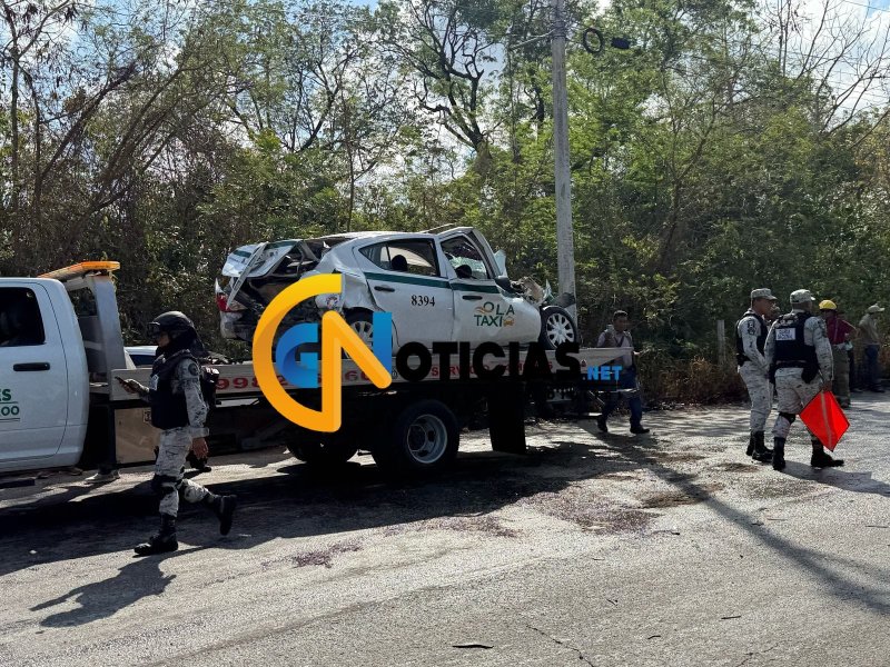 Cinco lesionados y cuantiosos daños materiales fue el saldo de un aparatoso accidente automovilístico registrado sobre la avenida Periférico; el presunto responsable logró darse a la fuga.