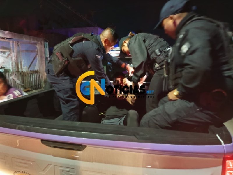 Hombre amenaza con arma a su pareja e hijos en la Región 236 de Cancún; fue detenido por autoridadesv