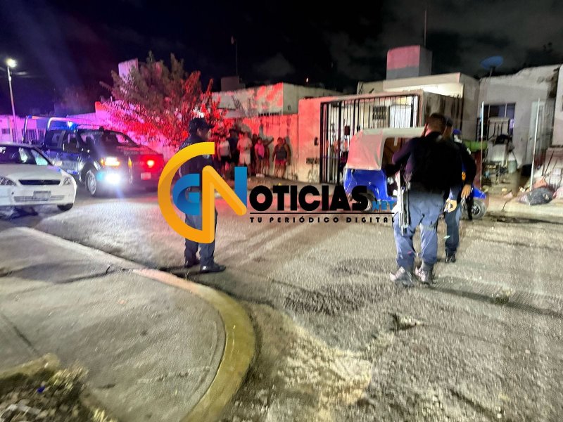 Una intensa movilización policiaca se registró la noche de este lunes por el reporte de detonaciones de arma de fuego en el fraccionamiento Villas del Mar etapa II.
