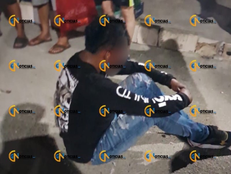 Una estela de destrozos y la muerte de una joven motociclista fue lo que dejó un conductor ebrio la madrugada de este viernes