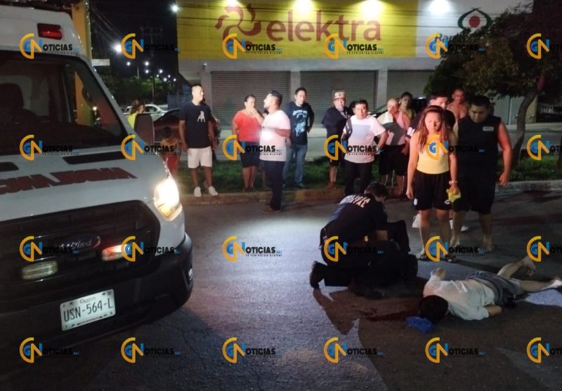 Un joven motociclista termina su viaje grave en el hospital luego de que una camioneta lo embistiera en la región 240