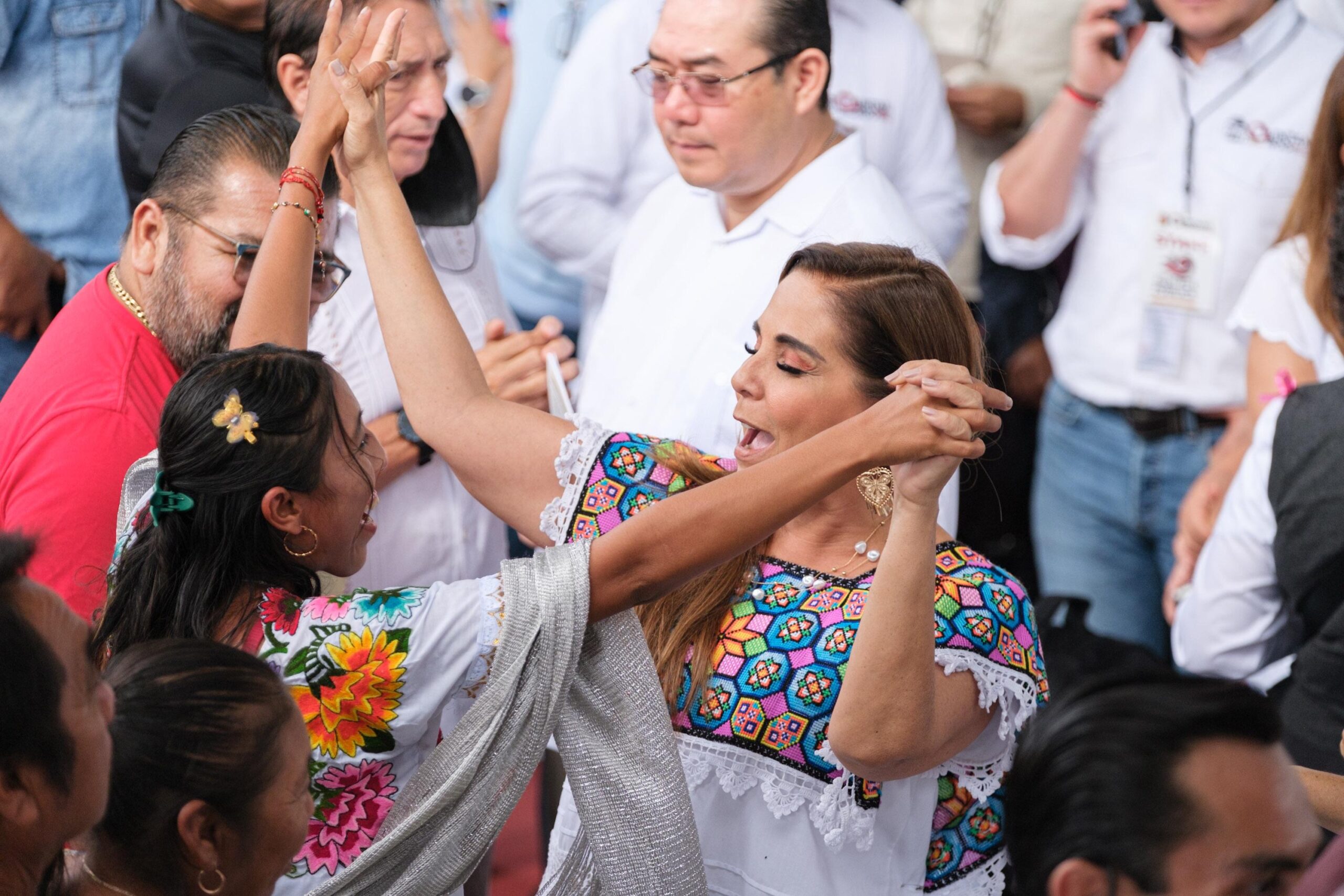 Atiende Mara Lezama a más de mil personas en Audiencia “La Voz del Pueblo” en Felipe Carrillo Puerto