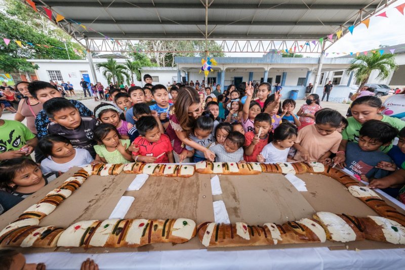 Más de 20 mil niñas y niños de 100 comunidades reciben por vez primera a los Reyes Magos: Mara Lezama