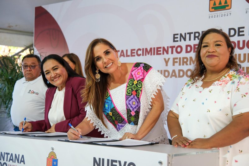 Brinda Mara Lezama equipamiento y fortalece la educación básica y las Misiones Culturales en Quintana Roo