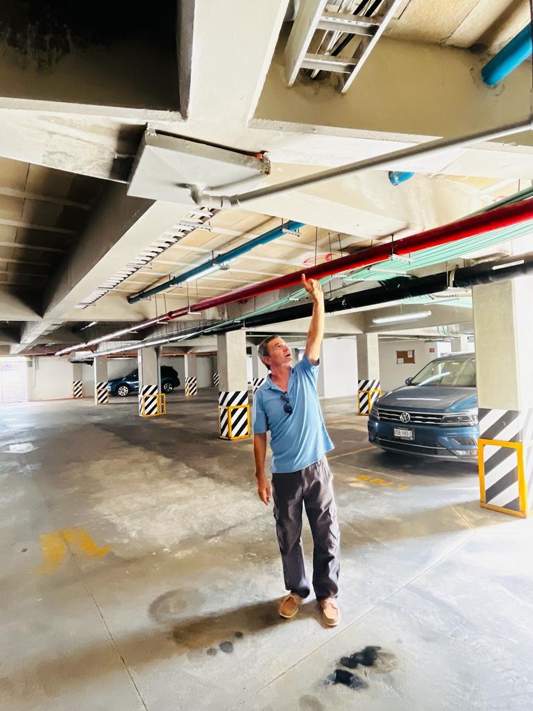 Propietarios del Condominio Altura Cancún en Residencial Cumbres demandan a la constructora y promotora Teología en Espacios y Construcción, S.A. de C.V.
