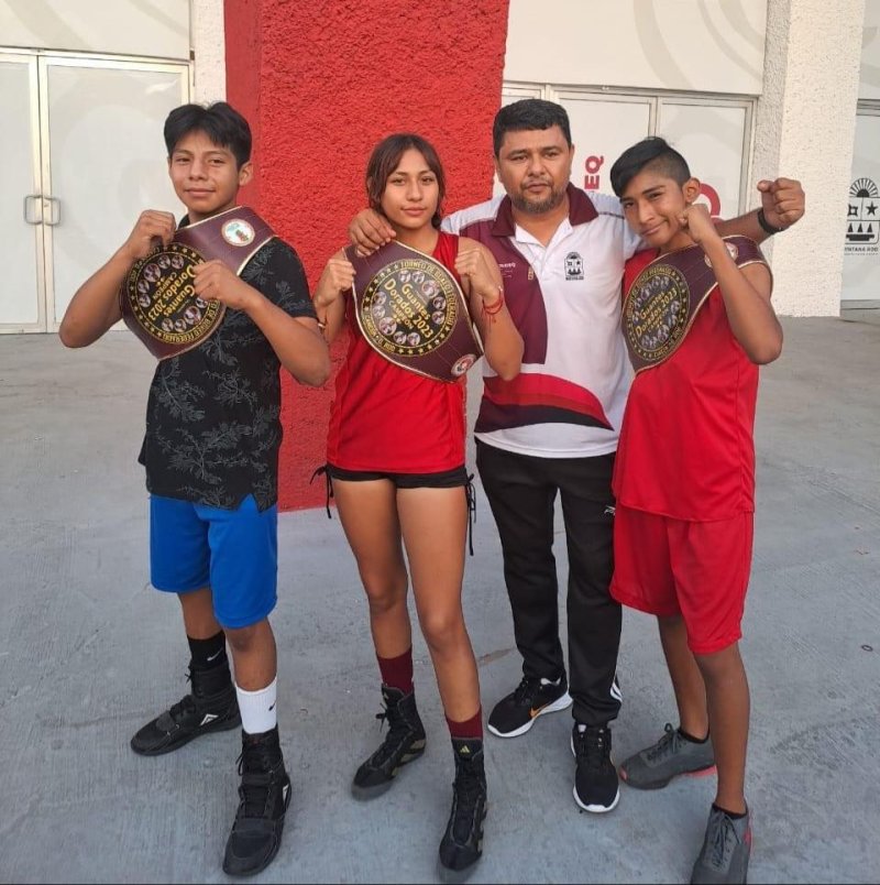 Destacada participación de boxeadores solidarenses en tradicional torneo de box “Guantes Dorados”