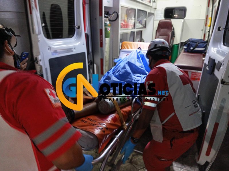 Sobre la avenida Revolución, a la altura de la Supermanzana 75, fue baleado un sujeto por desconocidos y trasladado al Hospital General.