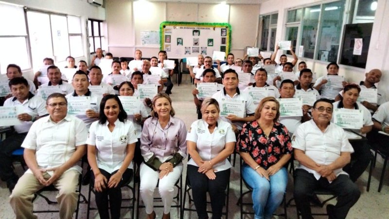 CURSOS DE CAPACITACIÓN PARA NUEVOS OPERADORES EN EL SINDICATO DE TAXISTAS “ANDRÉS QUINTANA ROO”