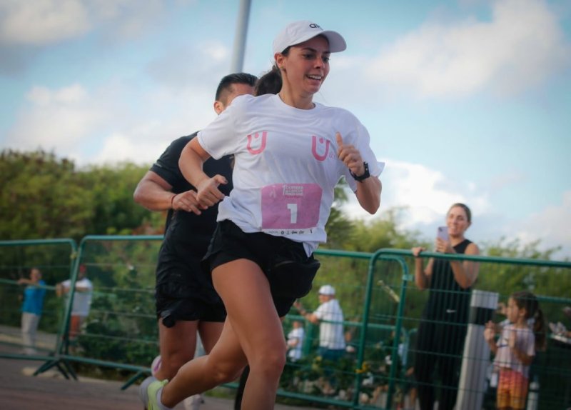 Cancunenses se unen por las mujeres y superan meta en carrera por mastografías: Ana Patricia Peralta