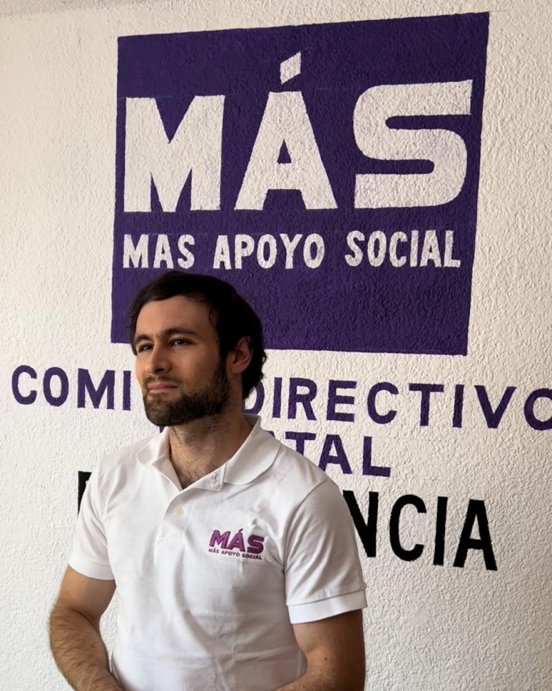 El presidente estatal del MAS<br>Pepe Monroy conocido de una familia empresarial nacional, su familia tiene más de 60 propiedades en Quintana Roo desde hace más de 26 años, Ilógico que no pudiese tener residencia en el Estado.