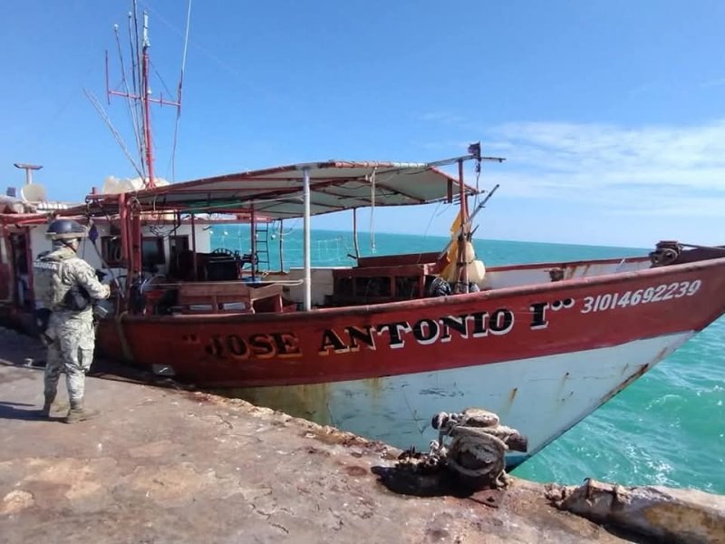 Pescadores sorprendidos trabajando sin permisos