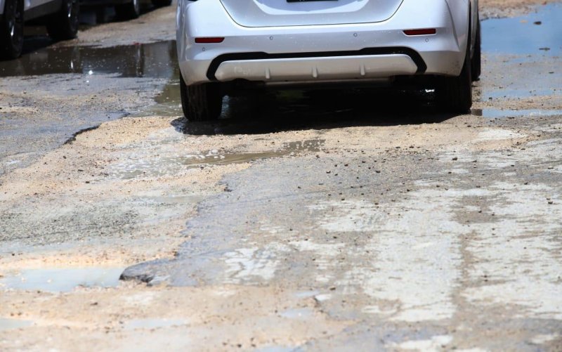 Plantea Leslie Hendricks Rubio programa estatal de pavimentación