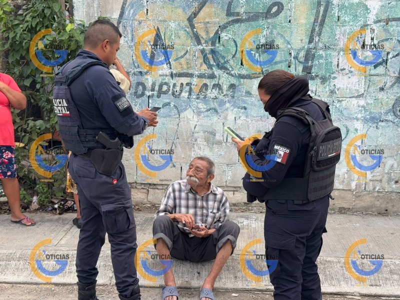 Policía auxilio a señor de la tercera edad extraviado