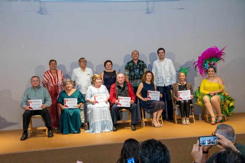 Presenta la FPMC “Memorias del Carnaval” con anécdotas de reinas y reyes de ayer y hoy