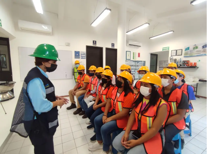 Reactiva aguakan su programa de puertas abiertas recibiendo a universitarios
