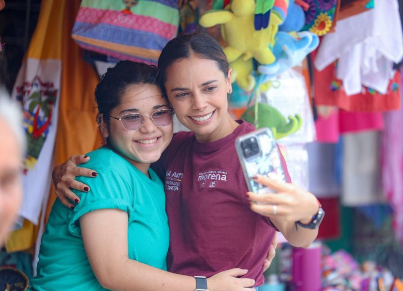Recorriendo Mercado 23 en Cancún