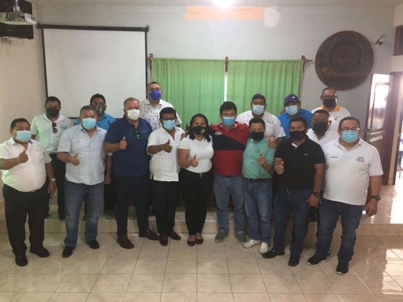 Refrendan apoyo a Erasmo Abelar como líder del F.U.T.V. en Quintana Roo